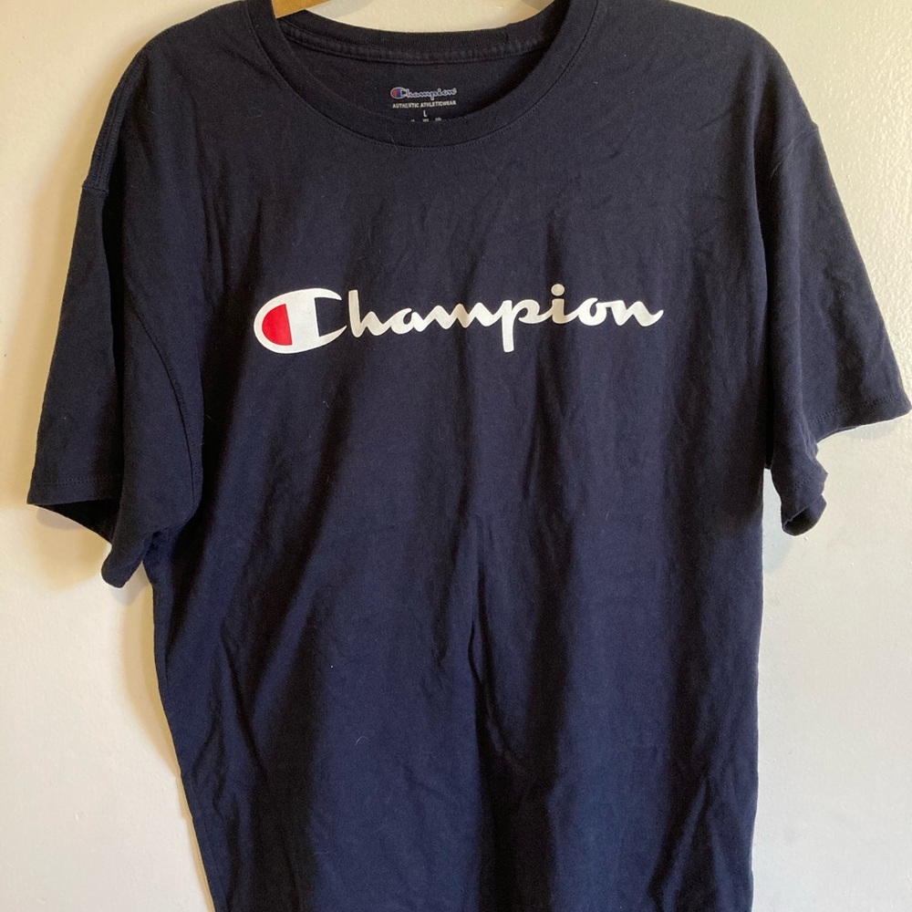 🦋 navy blue champion t shirt 🦋